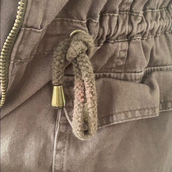 Jacket - Picture 5 of 7